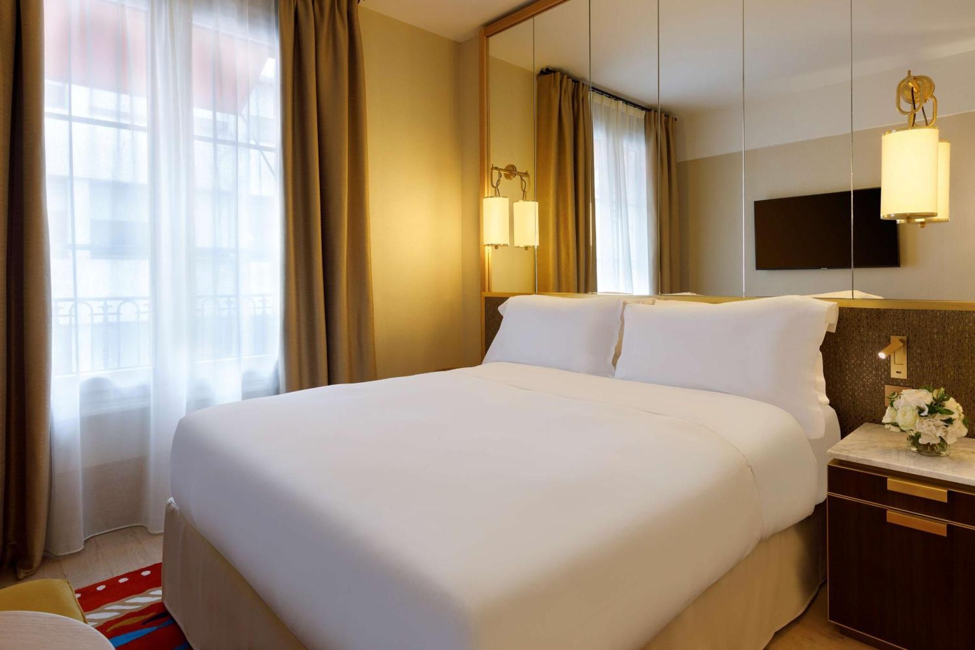 Le Belgrand Hotel Paris Champs Elysees, Tapestry By Hilton Экстерьер фото